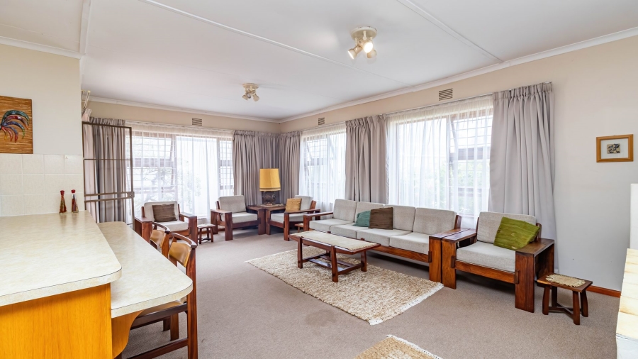 4 Bedroom Property for Sale in Bayview Western Cape